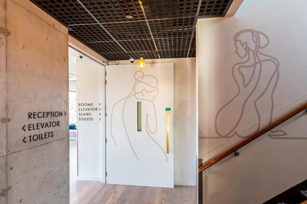 The Muse Christchurch Art Hotel Екстер'єр фото